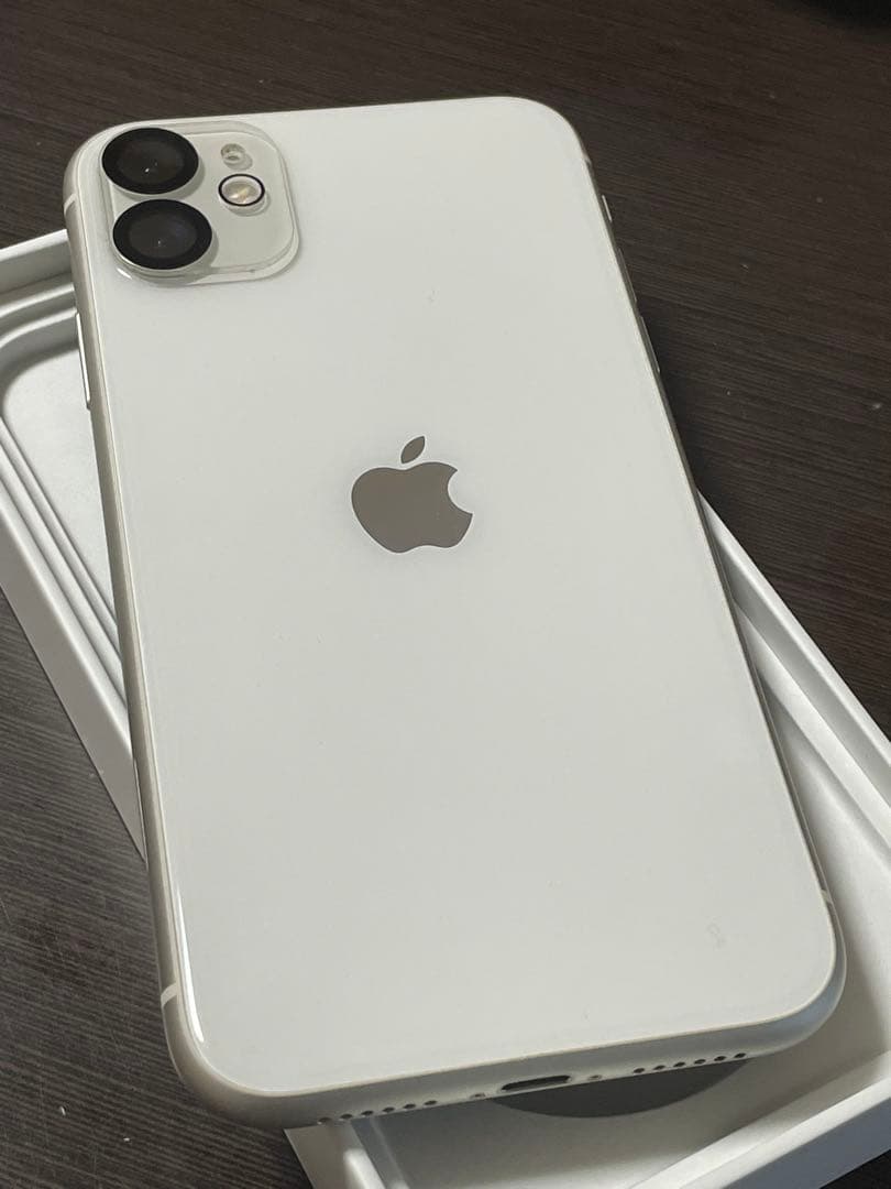 Apple iPhone 11 64G ホワイト