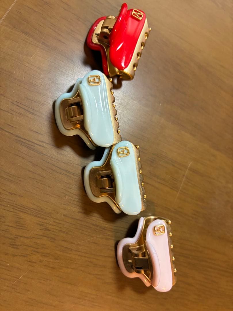 アレクサンドルドゥパリ　カラフルヘアクリップ4個セット