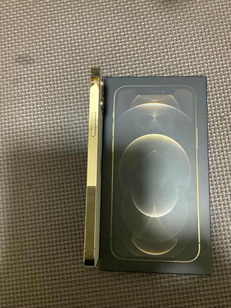 iPhone 12 pro 258GB ゴールド　付属品未使用　おまけ付