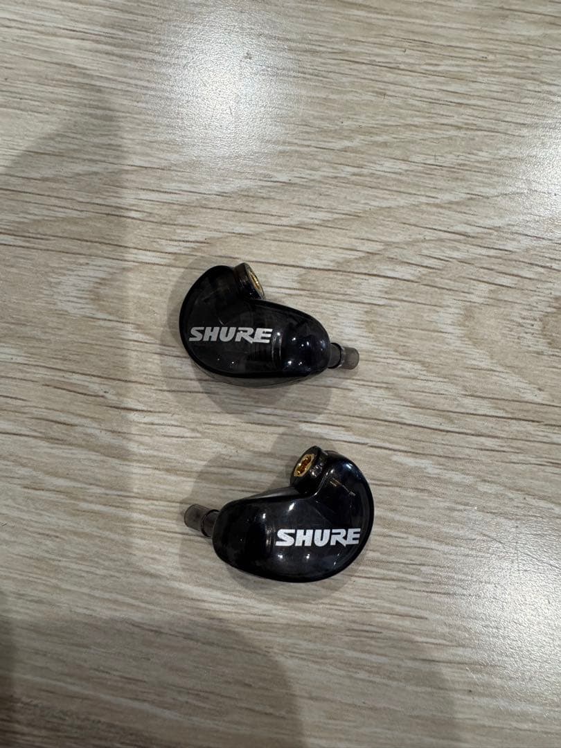 SHURE 有線イヤホンSE215-K-A AZLAおまけつき！