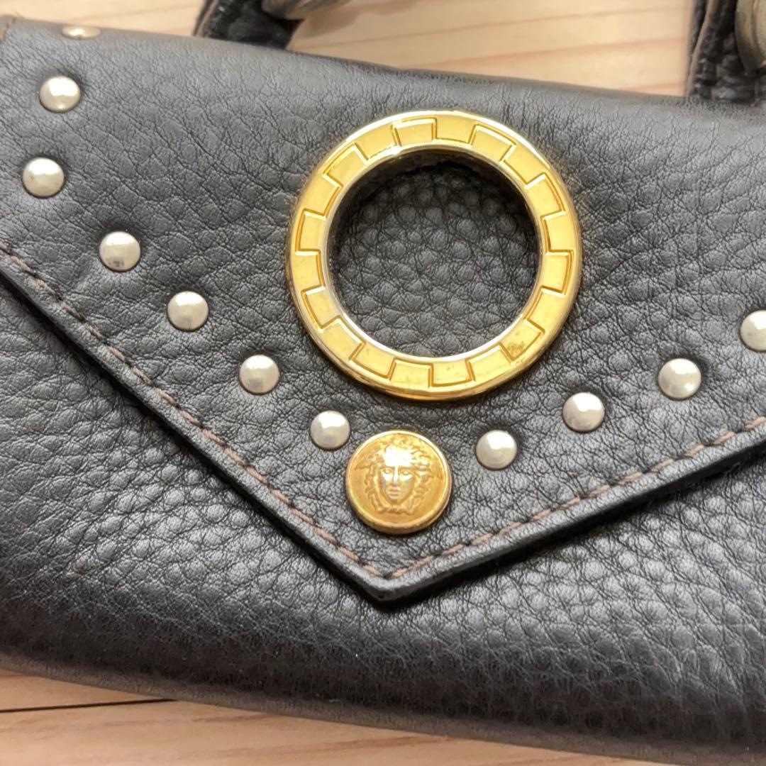 美品【ジャンニ ヴェルサーチ】メデューサ レザー ミニベルトポーチ