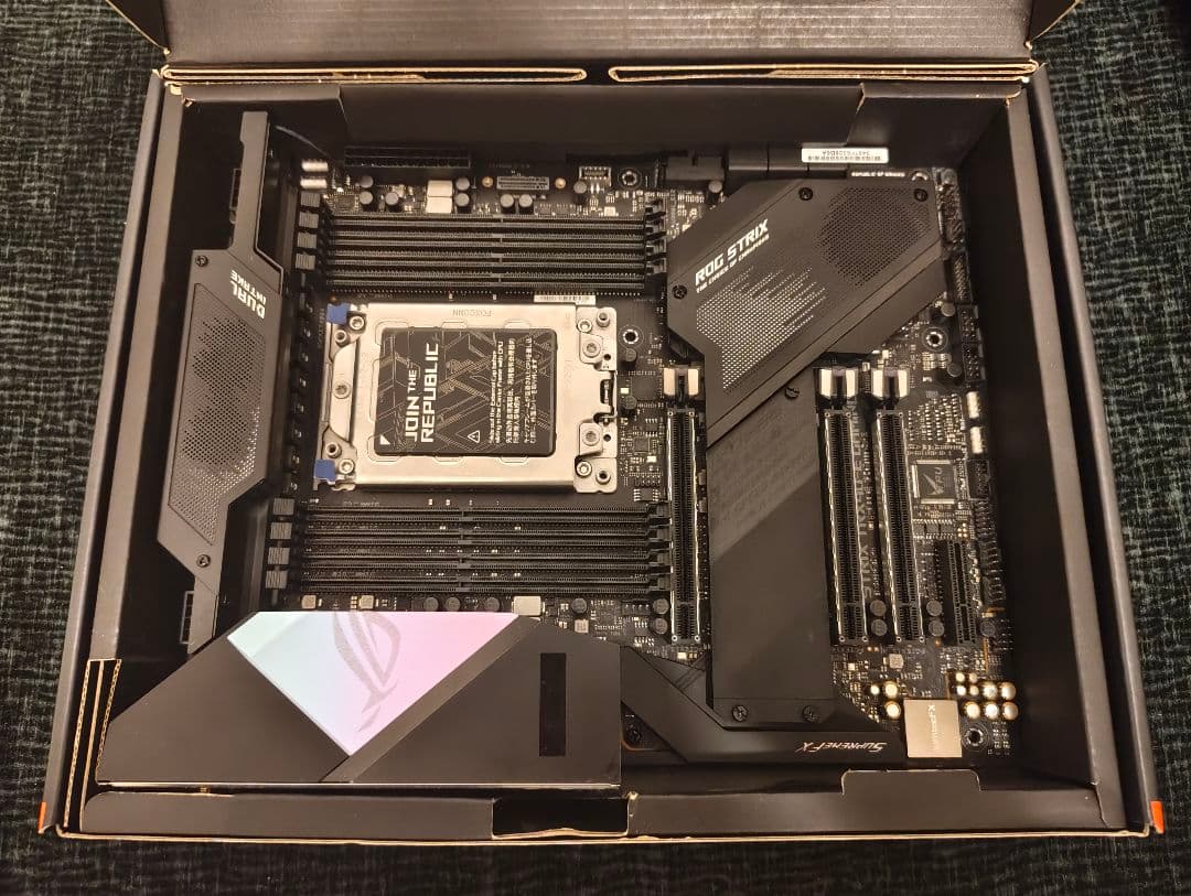 ROG STRIX TRX40-E GAMING マザーボード ほぼ新品