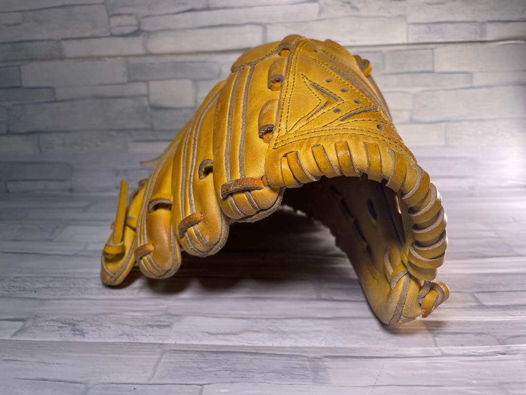 アシックス左投手用グローブ