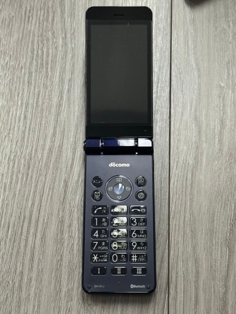 AQUOS ケータイ SH-01J ブルーブラック