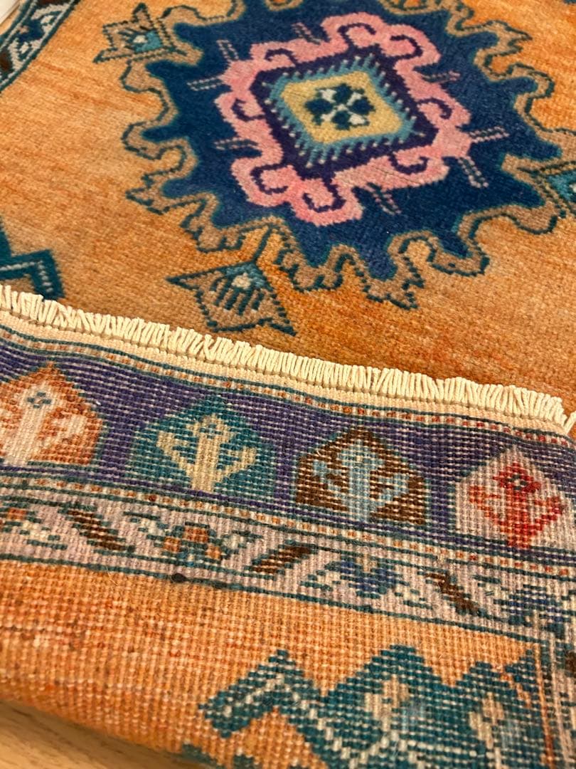 トライバルラグ・トルコヴィンテージラグ・ウール約47×102cm