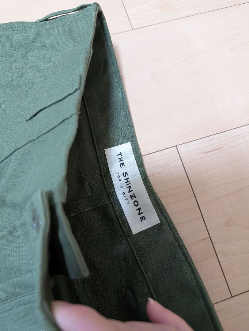 美品 シンゾーン　ベイカーパンツ34