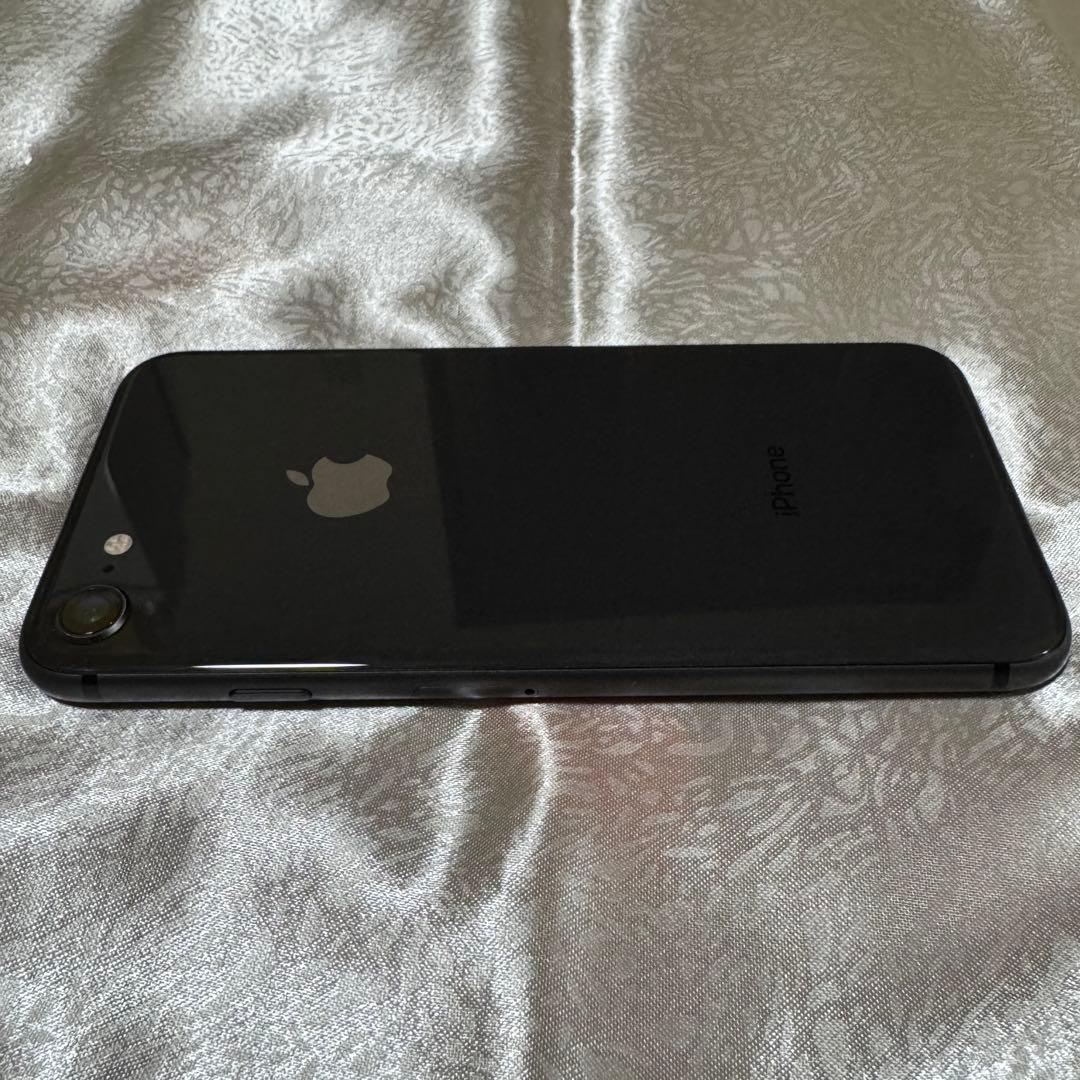 美品　Apple iPhone 8 ブラック 本体　訳アリ