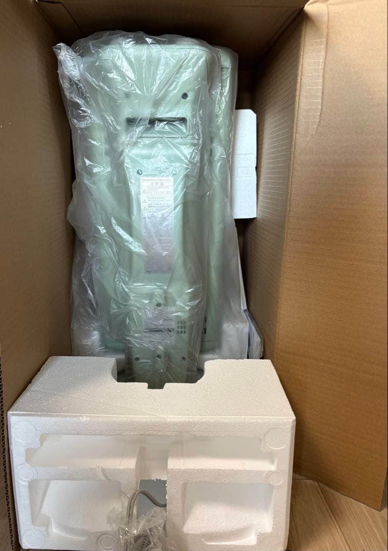 2022年製アラジン電気ストーブ 遠赤グラファイトeヒーター出荷日2025年1月