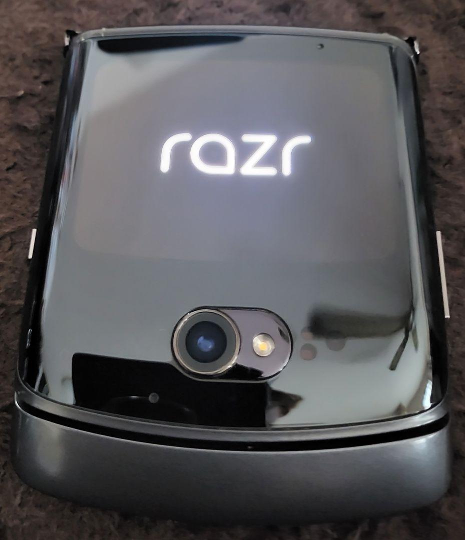 motorola razr 5g 1年使用　国内購入　基盤交換済