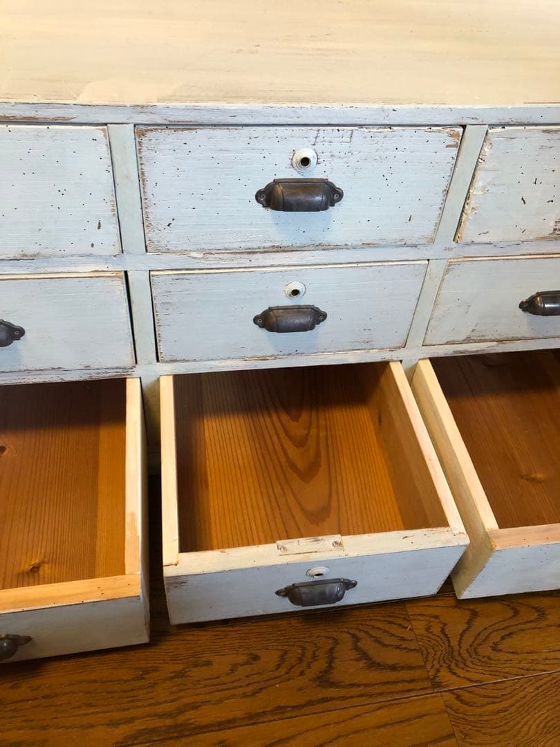 ■レトロ■古い木シャビーな引き出し９杯箪笥　ローボード