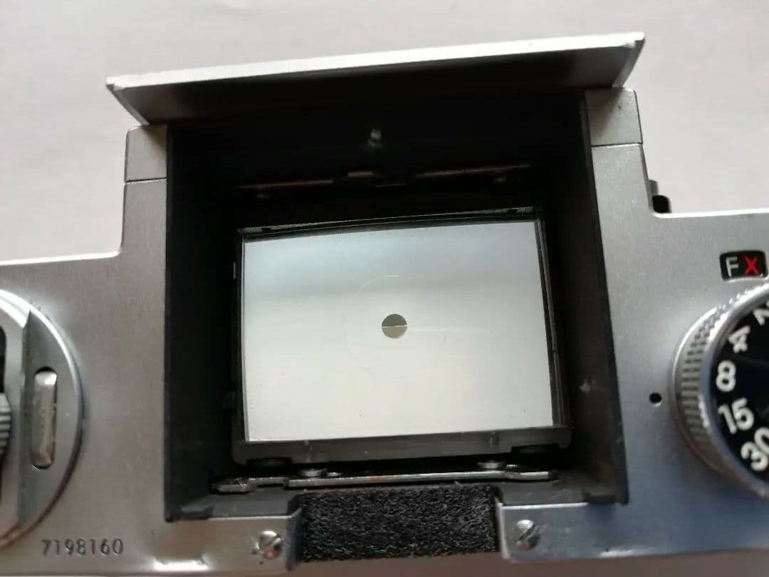 Nikon F 一眼レフ　フィルムカメラ　レンズ付き