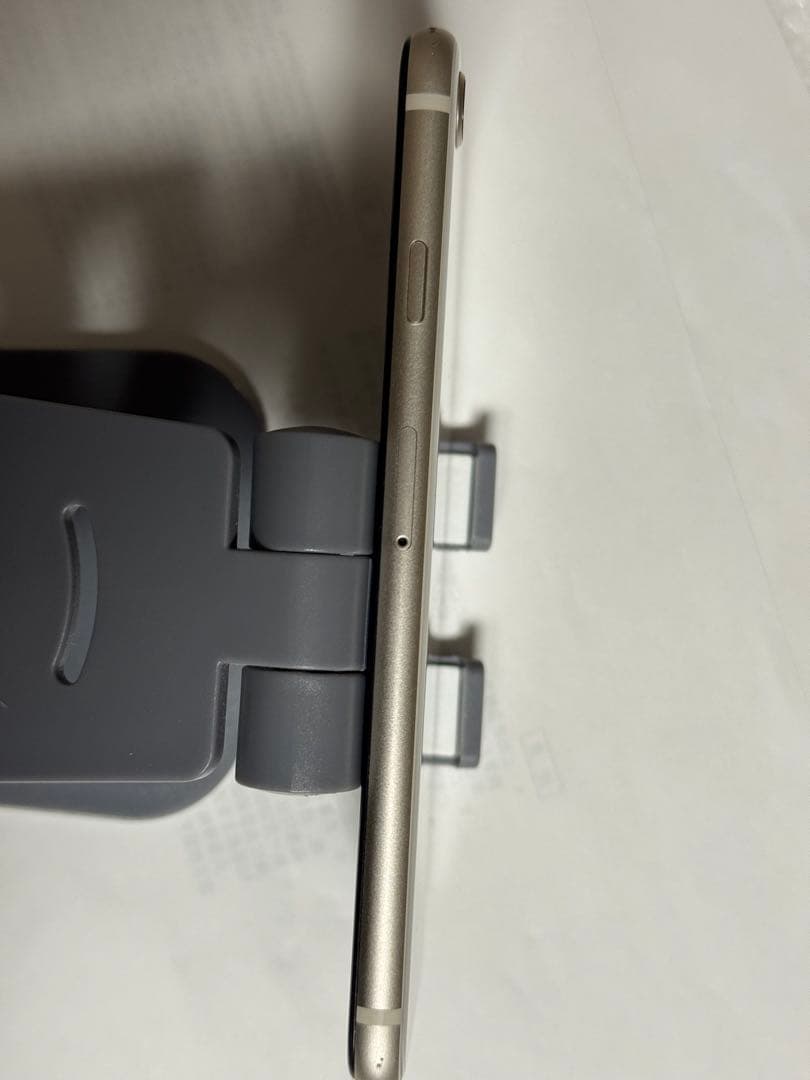 iPhone SE 第3世代 64GB スタートライトSIMフリー