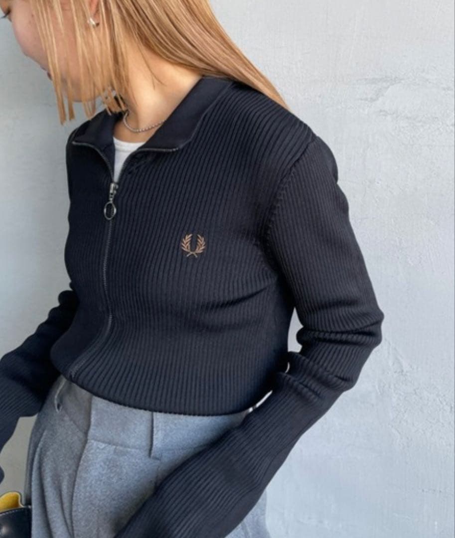 ⭐︎くりくり様⭐︎FRED PERRY ブルゾン、ブラックリブカーディガン