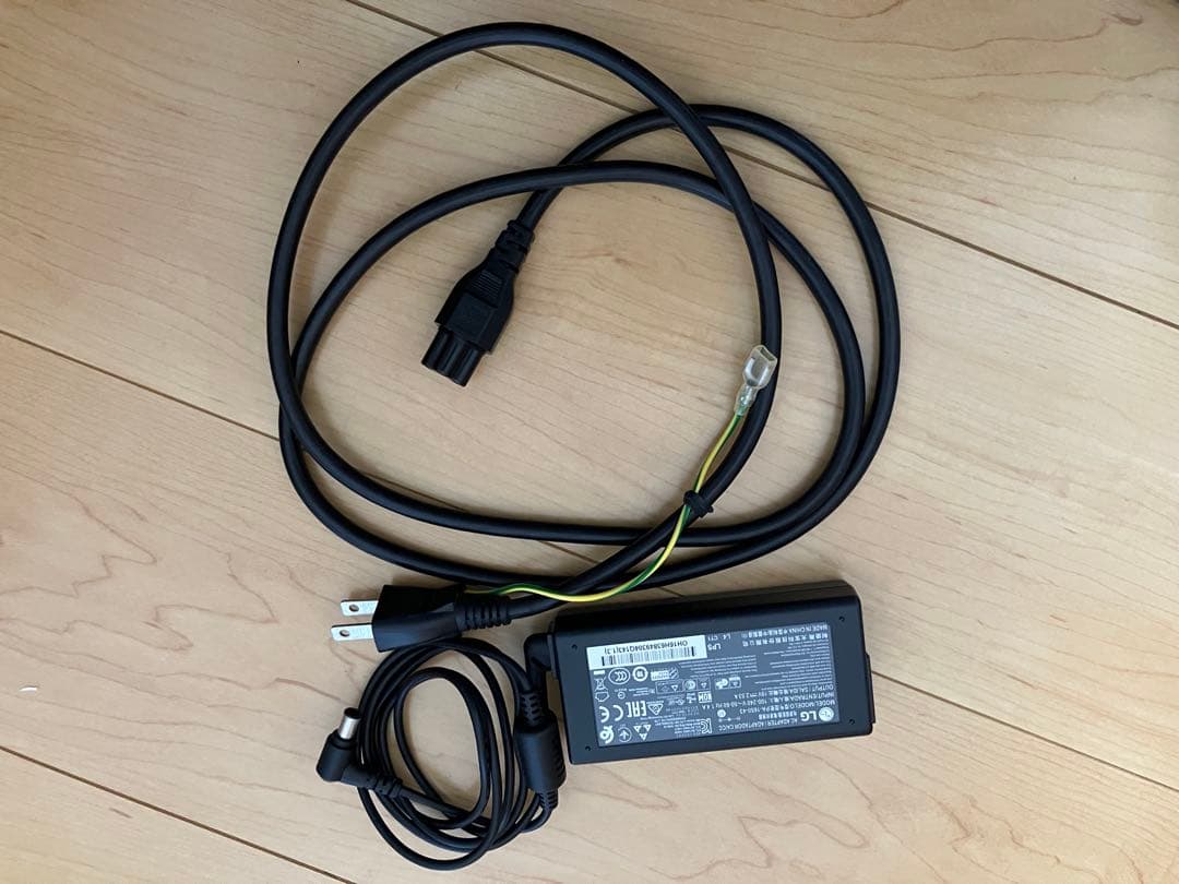 【中古美品】LG 短焦点プロジェクター PH450UG-GL