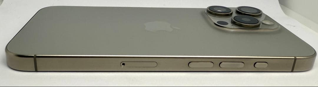 【液晶漏れ】iPhone15pro 128GB ナチュラル