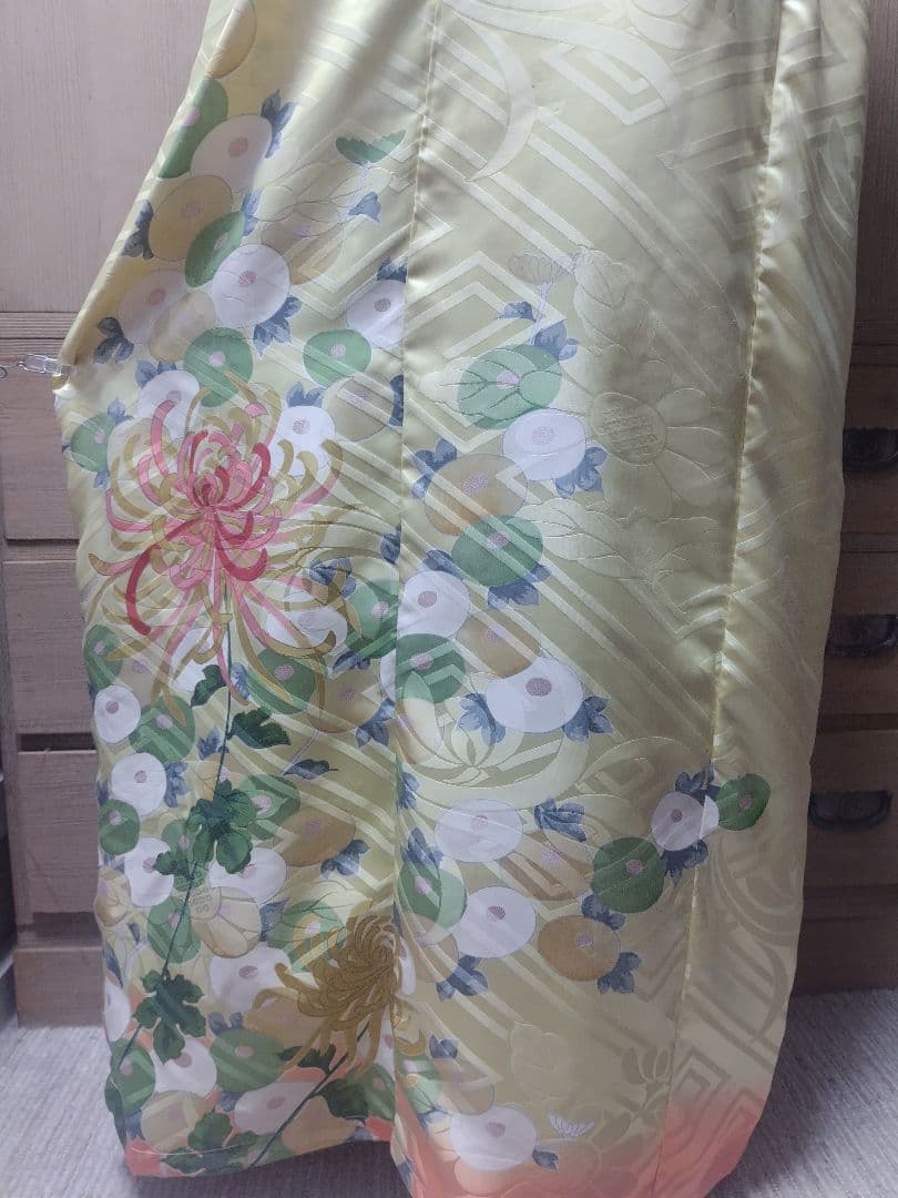 orihime振袖絹ストール付きリメイクワンピースです。