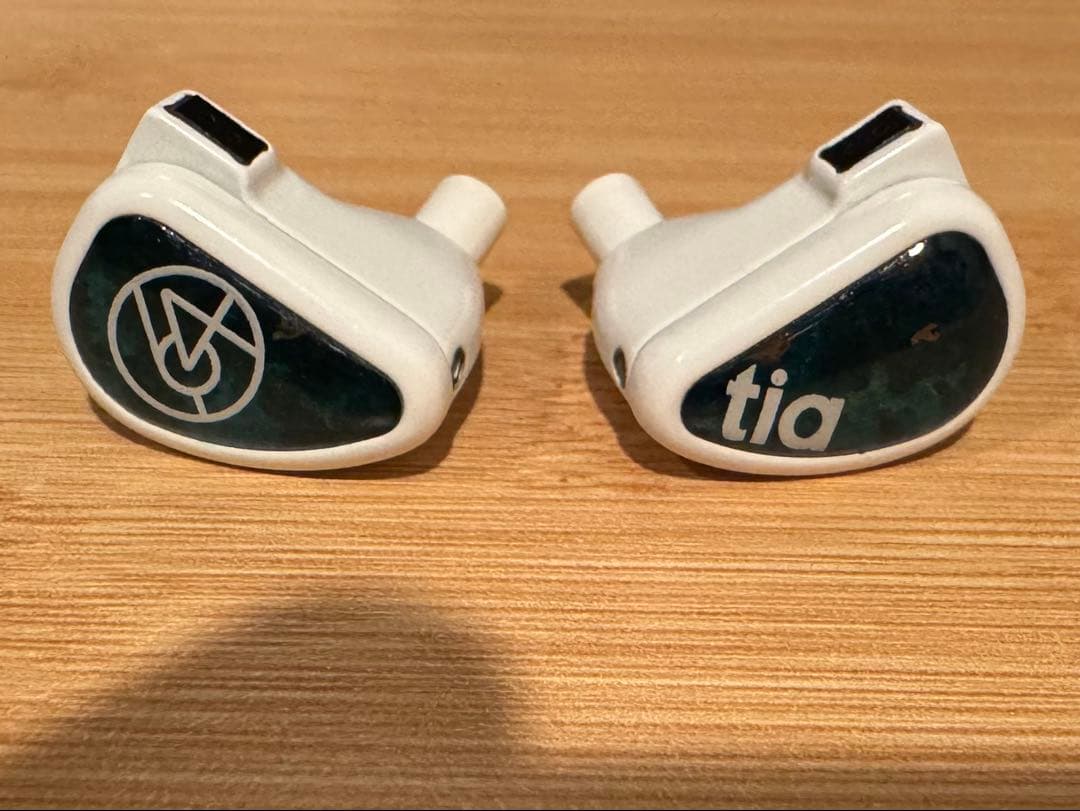 64 AUDIO FOURTÉ BLANC