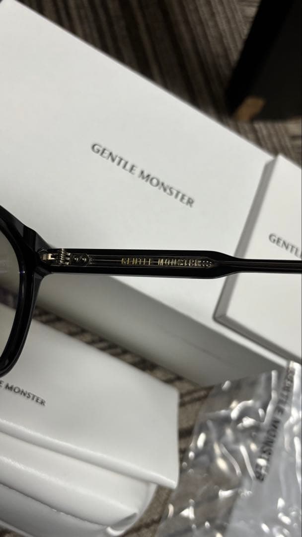 【美品】Gentle Monster ジェントルモンスター クリアレンズ メガネ