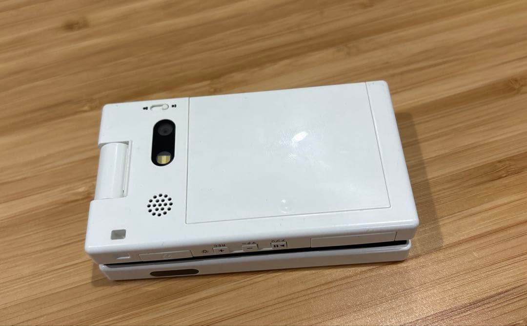 au neon ネオン 携帯電話