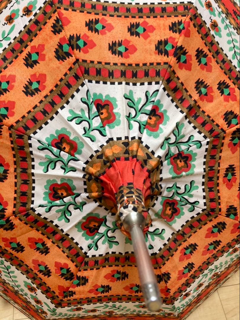 ヴィヴィアンウエストウッド　晴雨兼用　日傘　傘 パコダ型　刺繍　花柄