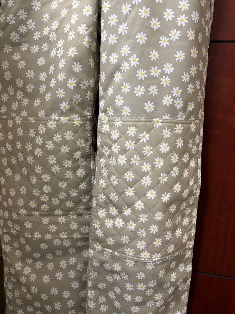 みーぽー　AIRBLASTERスノボウェア