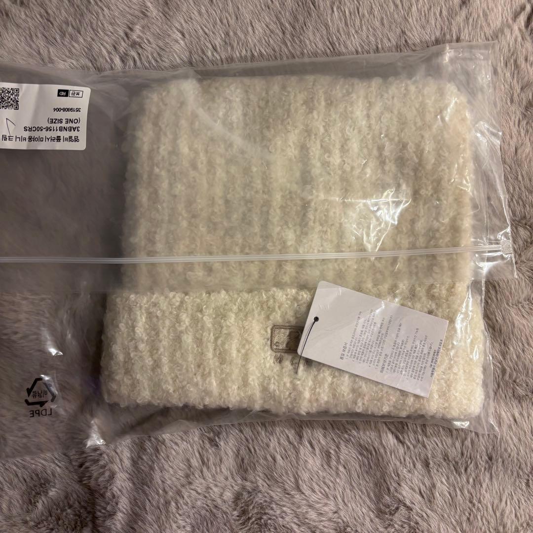 【新品未使用】アイボリー ニット帽 猫耳デザイン ヤンキース