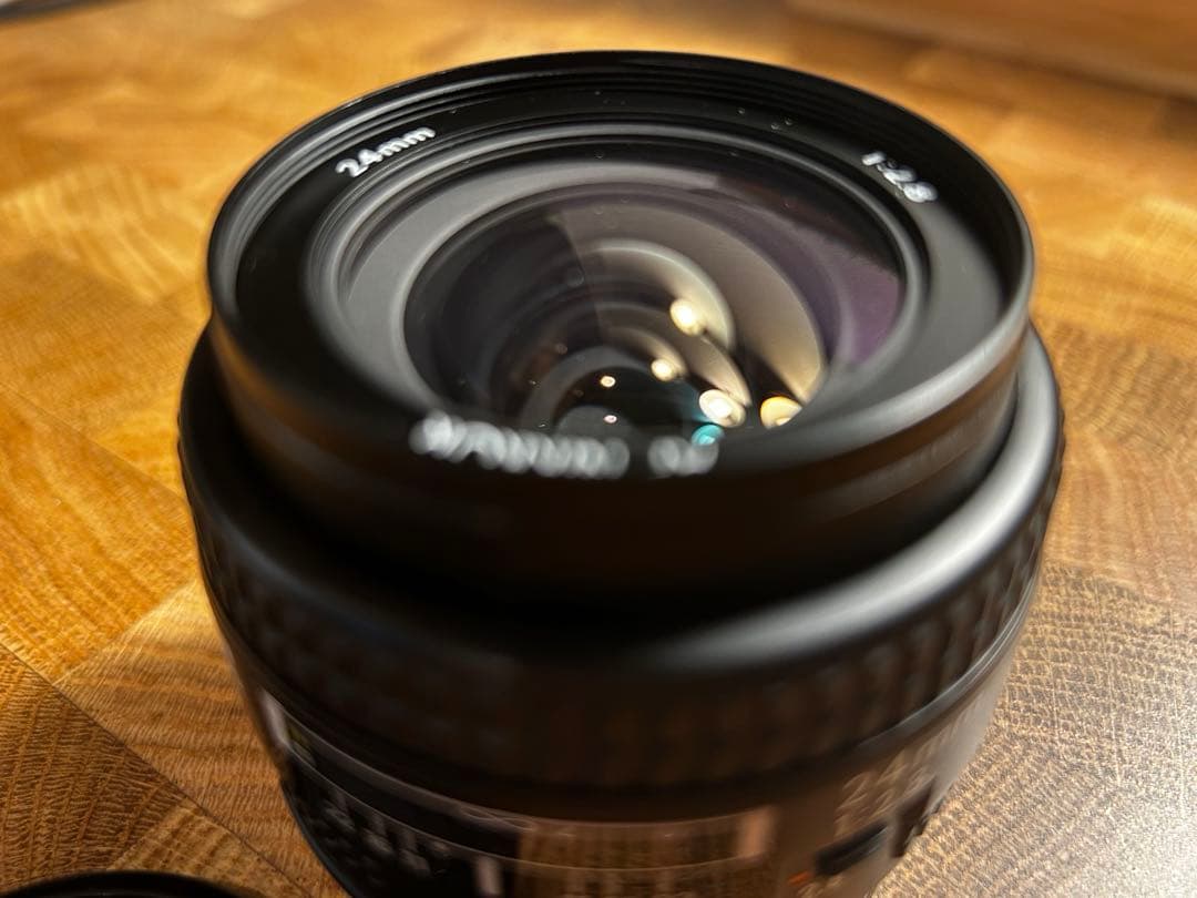 Nikon AF NIKKOR 24mm f/2.8 ニコン単焦点