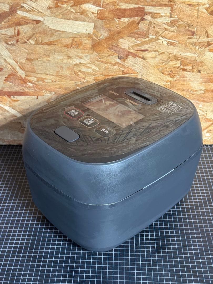 ZOJIRUSHI◆炊飯器 極め炊き NW-FB10