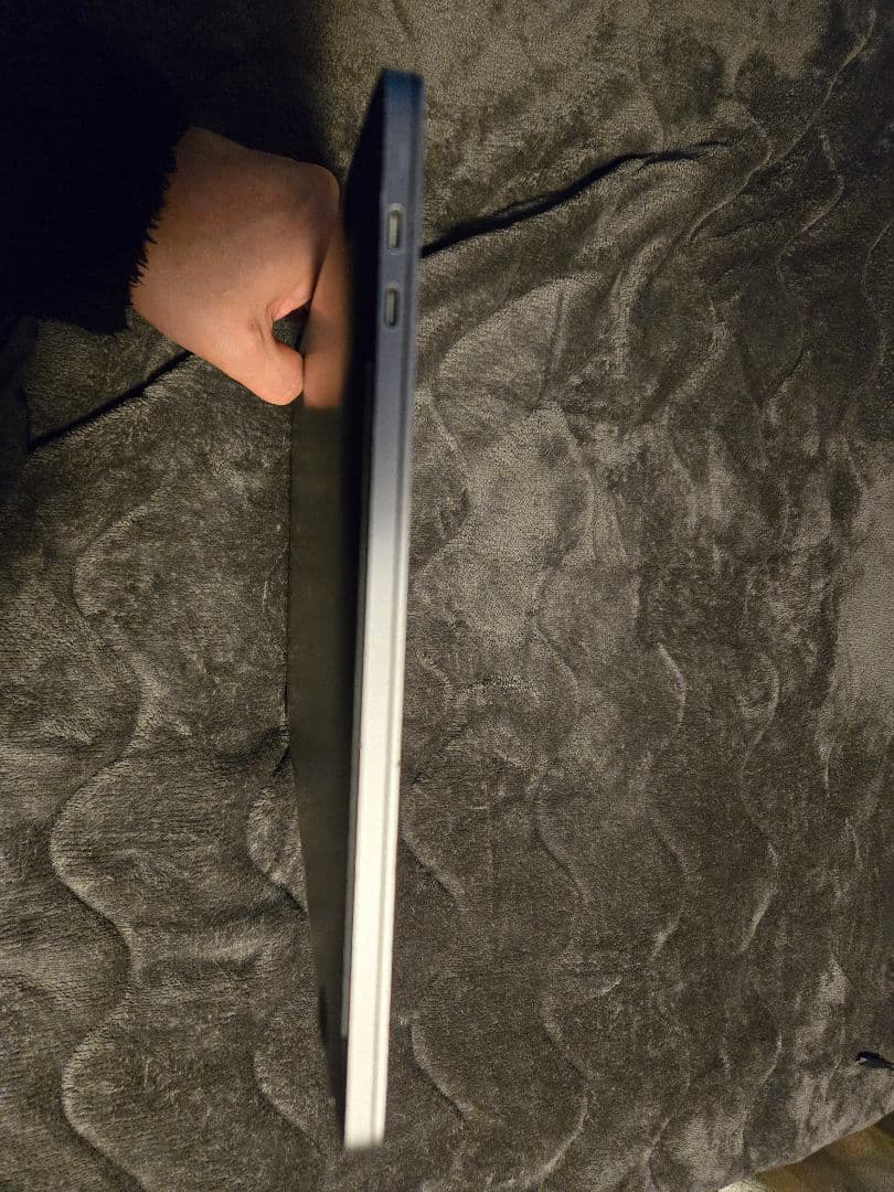 MacBook Pro 15インチ 2017 メモリ 16GB 256GB