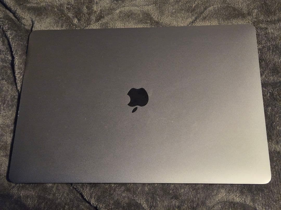 MacBook Pro 15インチ 2017 メモリ 16GB 256GB