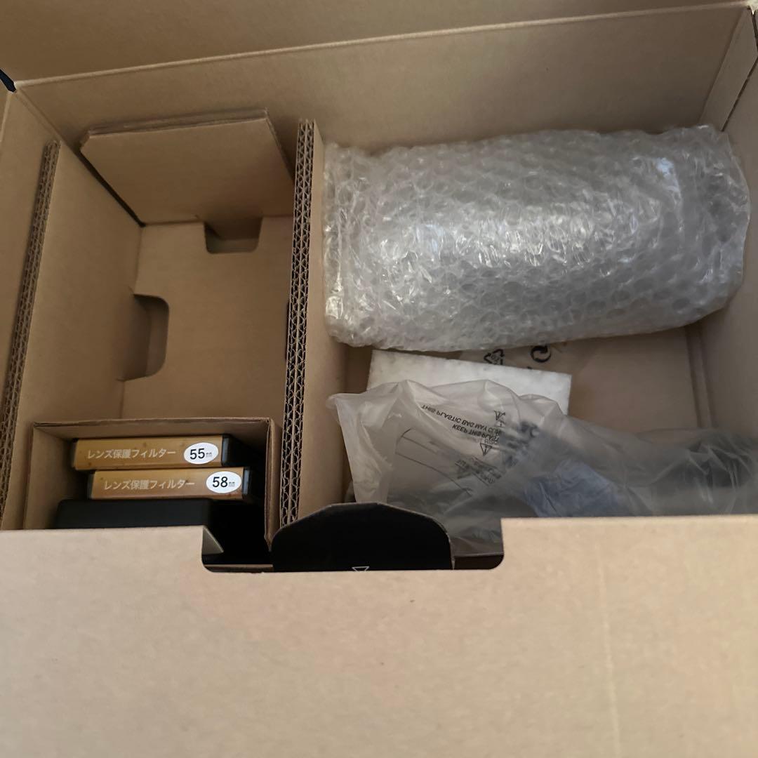 Nikon D5600デジタル一眼レフカメラ 本体とレンズ2本シャッター数719