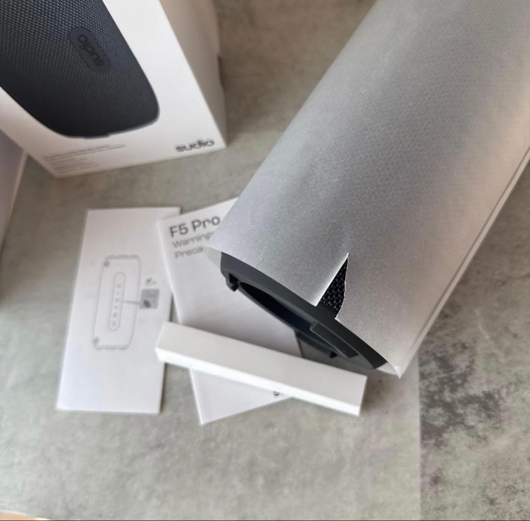 【美品•新品】sudio F5 PRO ワイヤレススピーカー　インテリア 黒
