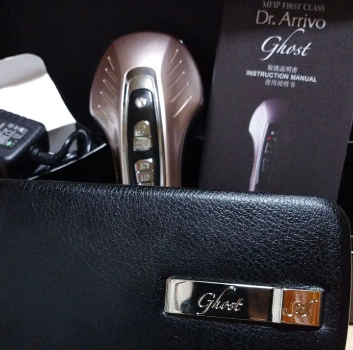 Dr. Arrivoドクターアリーボゴースト 美顔器