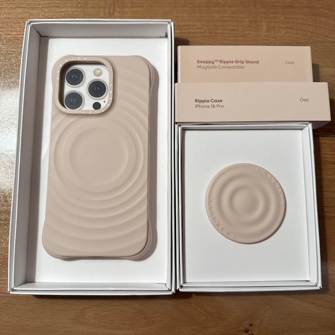 CASETiFY iPhone16Pro ウェーブシリコン　グリップスタンド