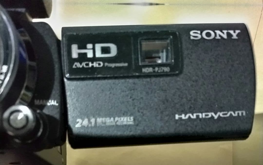 ピンクの猫  SONY HDR-PJ790 ビデオカメラ ソニー