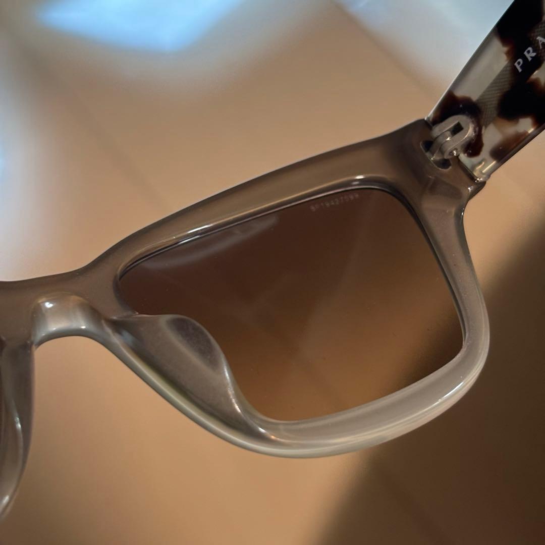 B*e様 美品　プラダ サングラス アイウェア デミ柄 SPR29R レディース