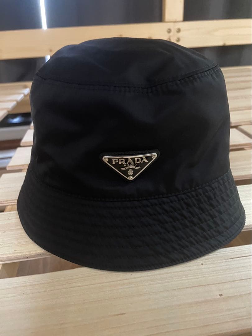 PRADA Re-Nylon バケットハット ブラック