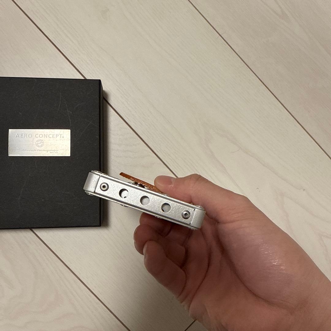 AERO CONCEPT. エアロコンセプト スタッズ付き名刺入れ