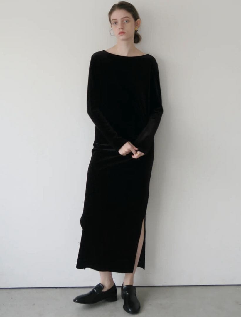美品【miies miim】BACK RIBBON VELOUR DRESS