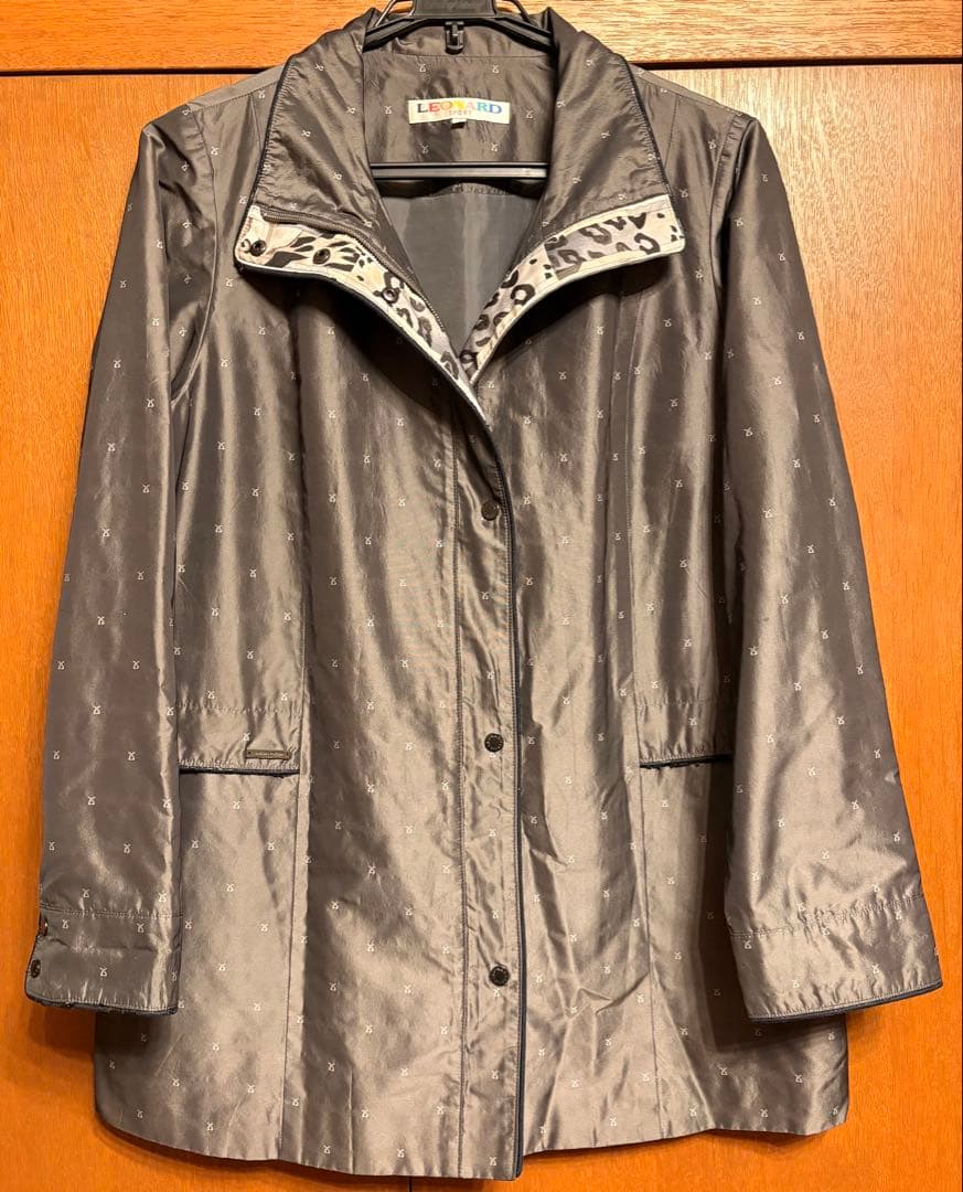 値下！　レオナール　レインコート　42 L〜LL