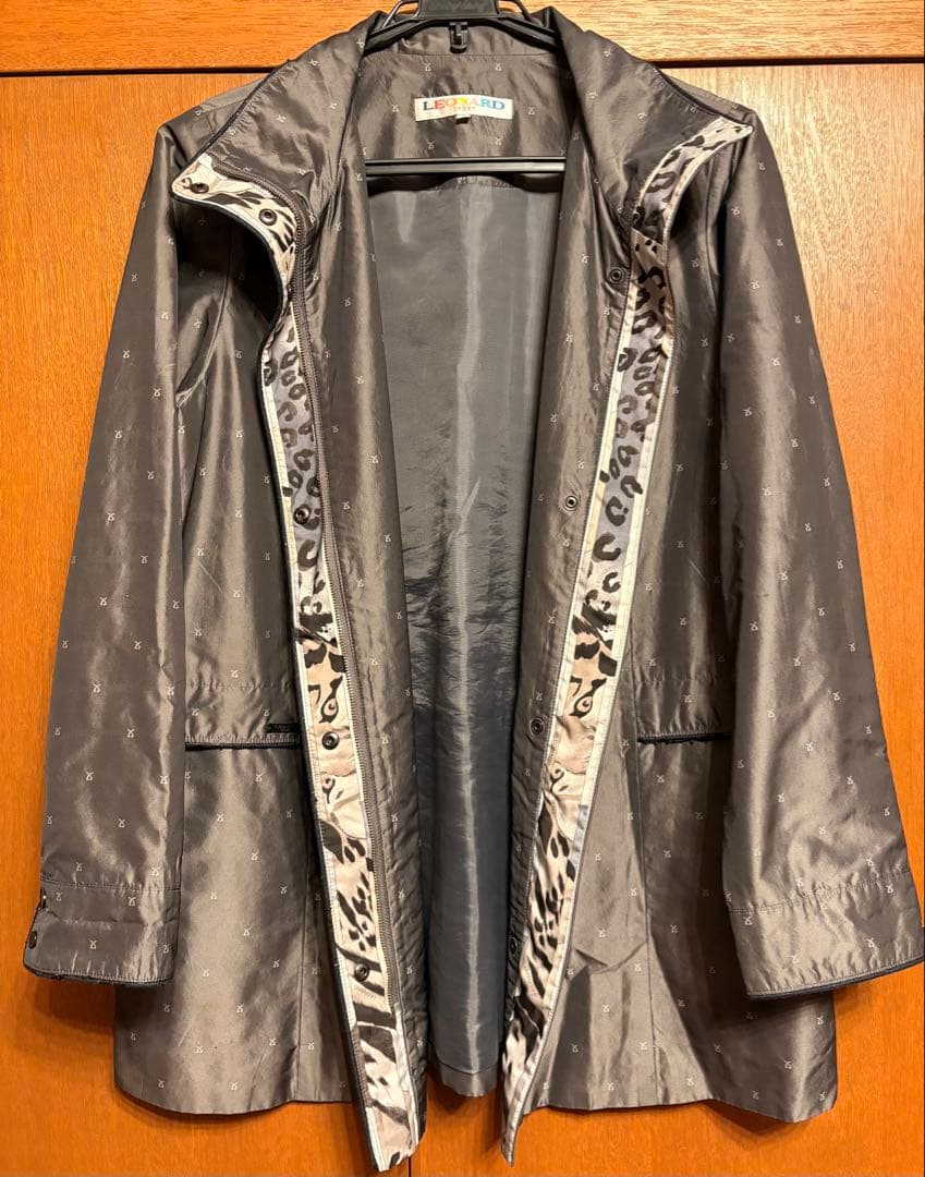 値下！　レオナール　レインコート　42 L〜LL