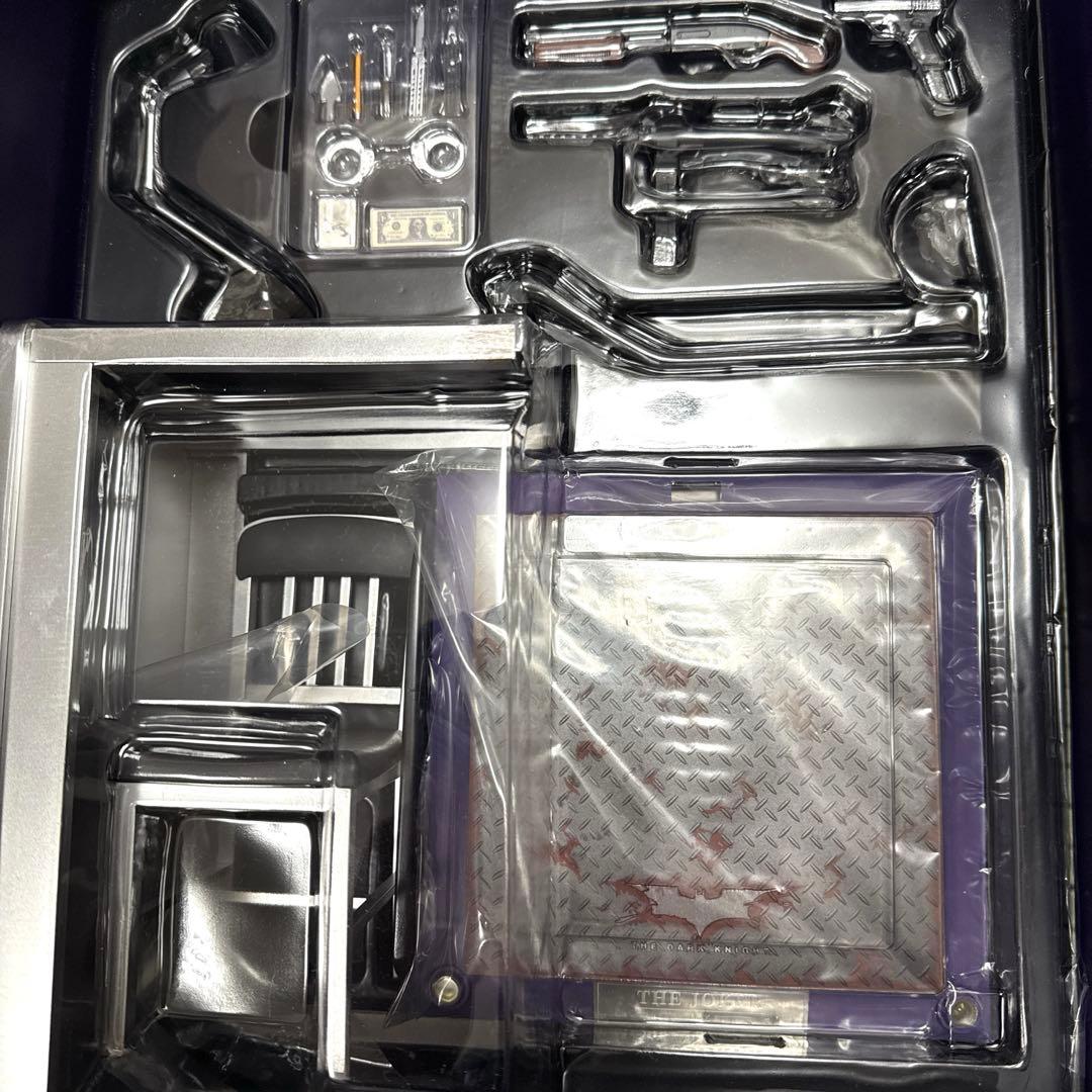 ホットトイズ 「ダークナイト」ジョーカー2.0