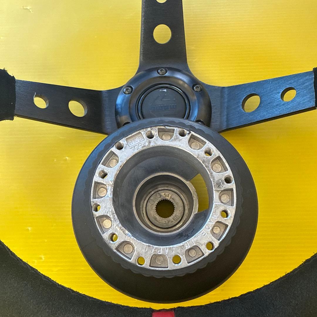 モモ ドリフトステアリングホイール