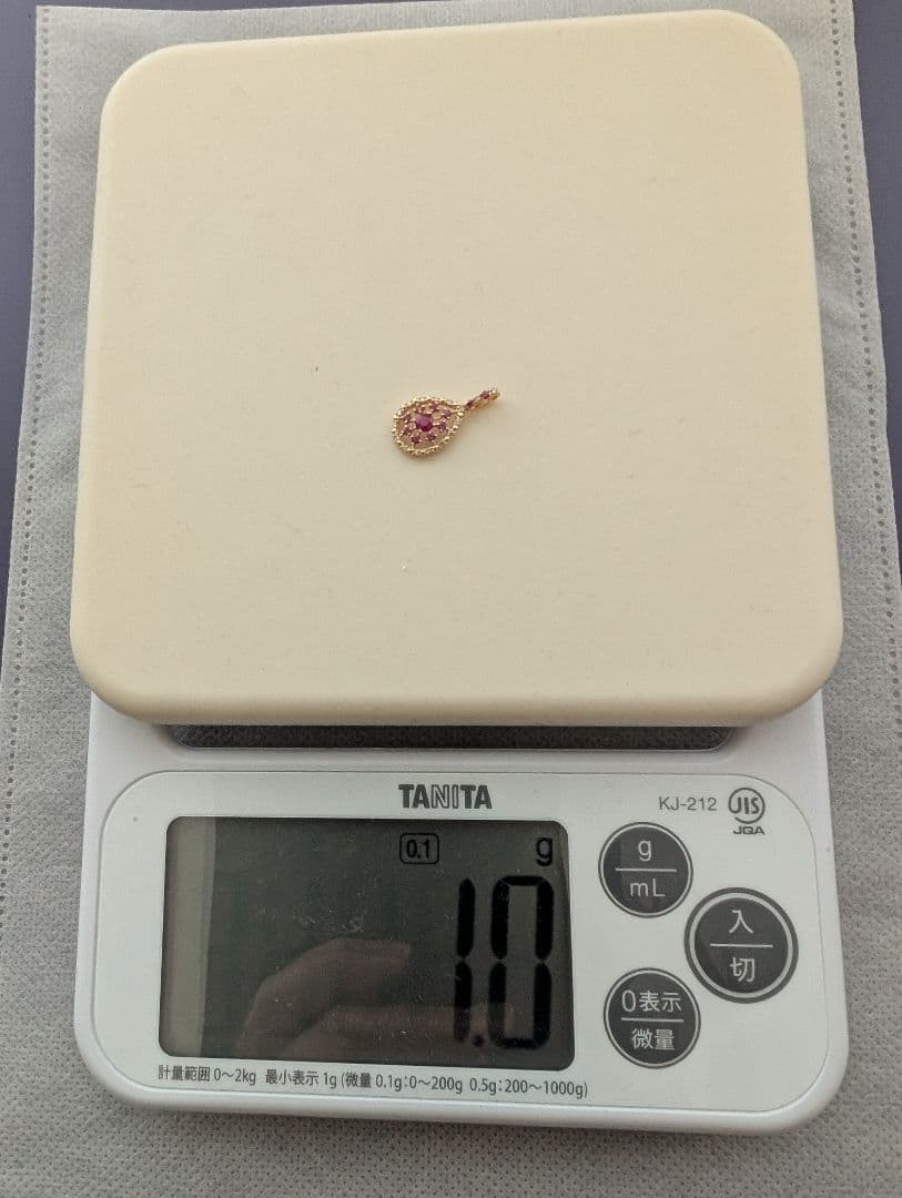 遺品生前整理　K18 ルビーペンダントトップ