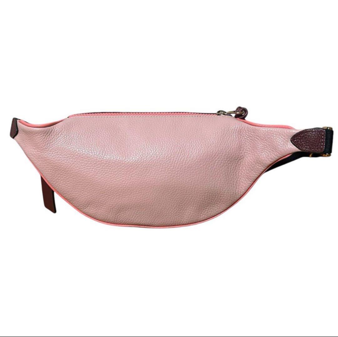 美品希少　限定コラボ　コーチ　ボディバッグ　ディズニー　ミッキー　レザー斜め掛け