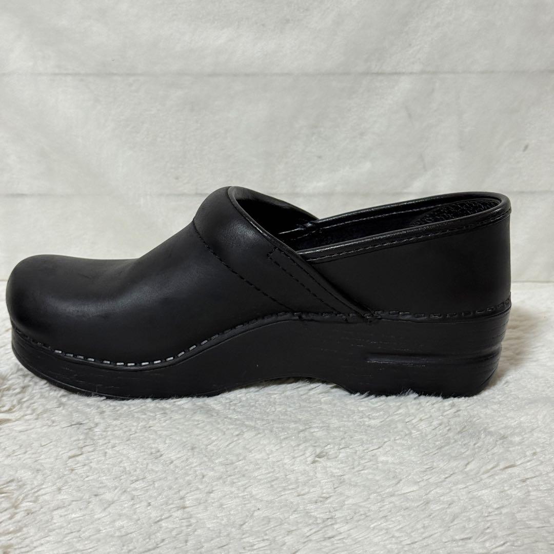 極美品✨DANSKO ダンスコ　プロフェッショナル　オイルドレザー　37 黒