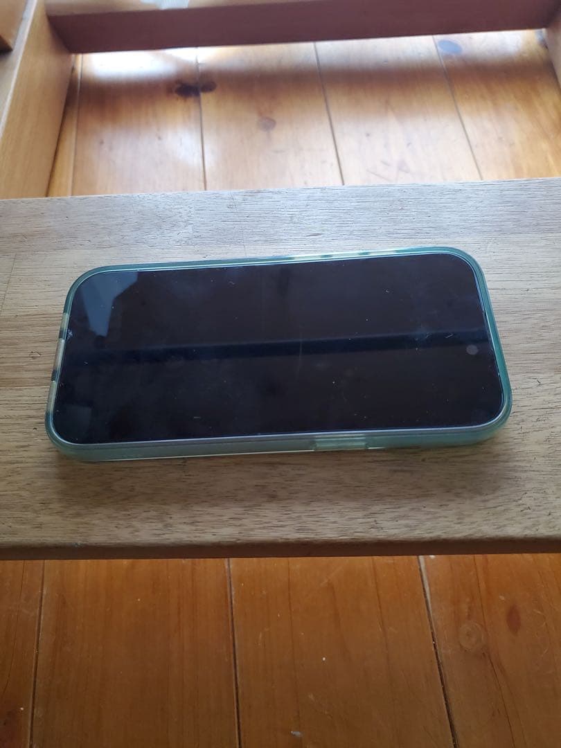 スマートフォン本体 iPhone15 256GB