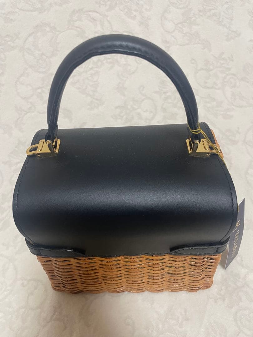 【新品未使用】ヴィオラドーロMIRO カゴバッグ 2WAY キャメル 黒