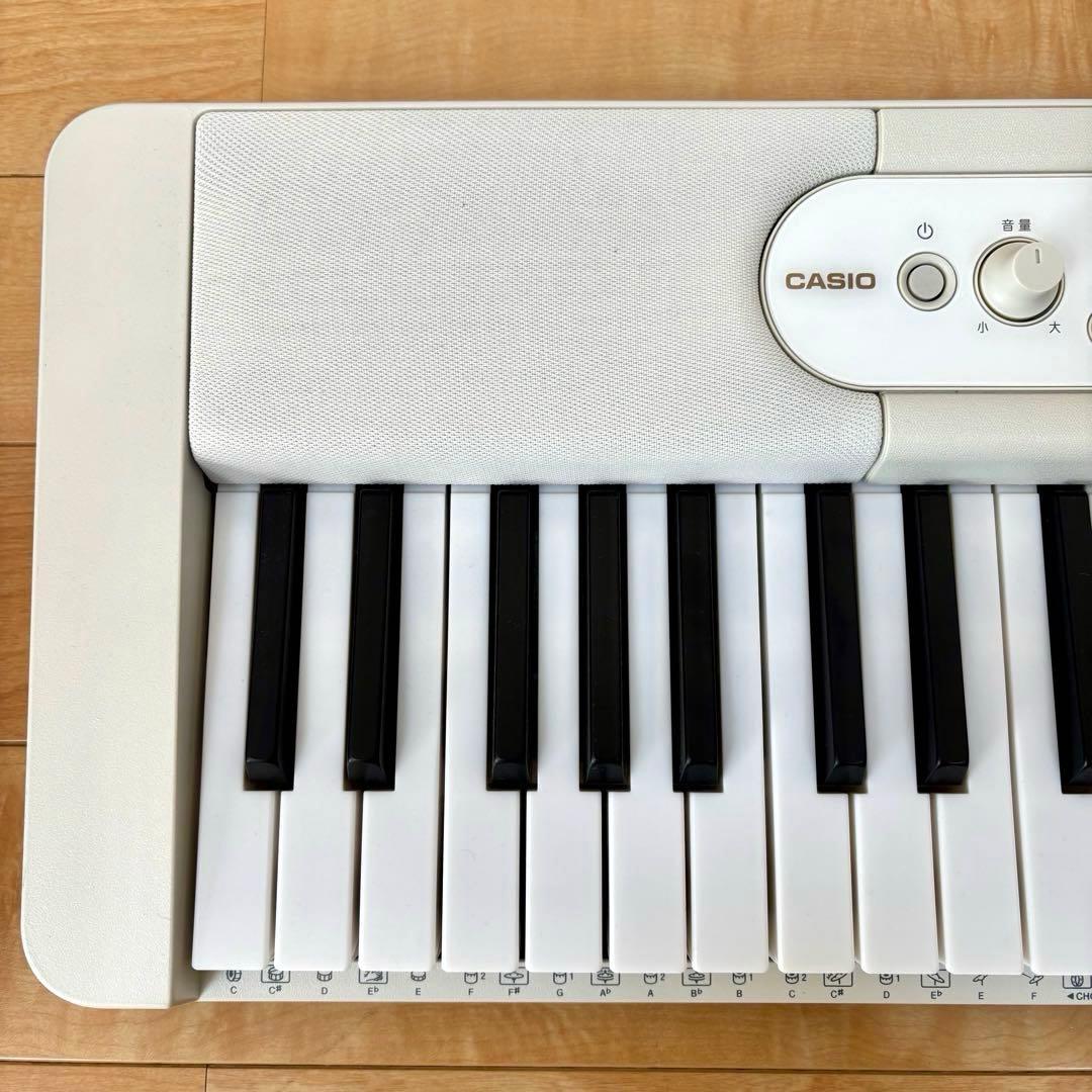 【美品】CASIO カシオ 光ナビゲーションキーボード LK-526 電子ピアノ