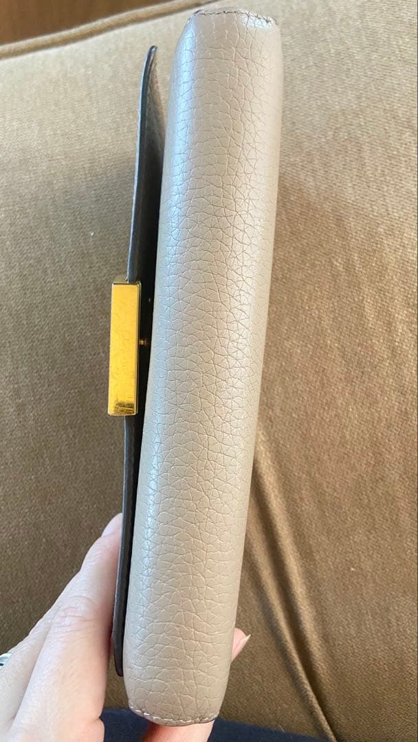 LOUIS VUITTON ベージュ　長財布　ポルトフォイユ・カプシーヌ